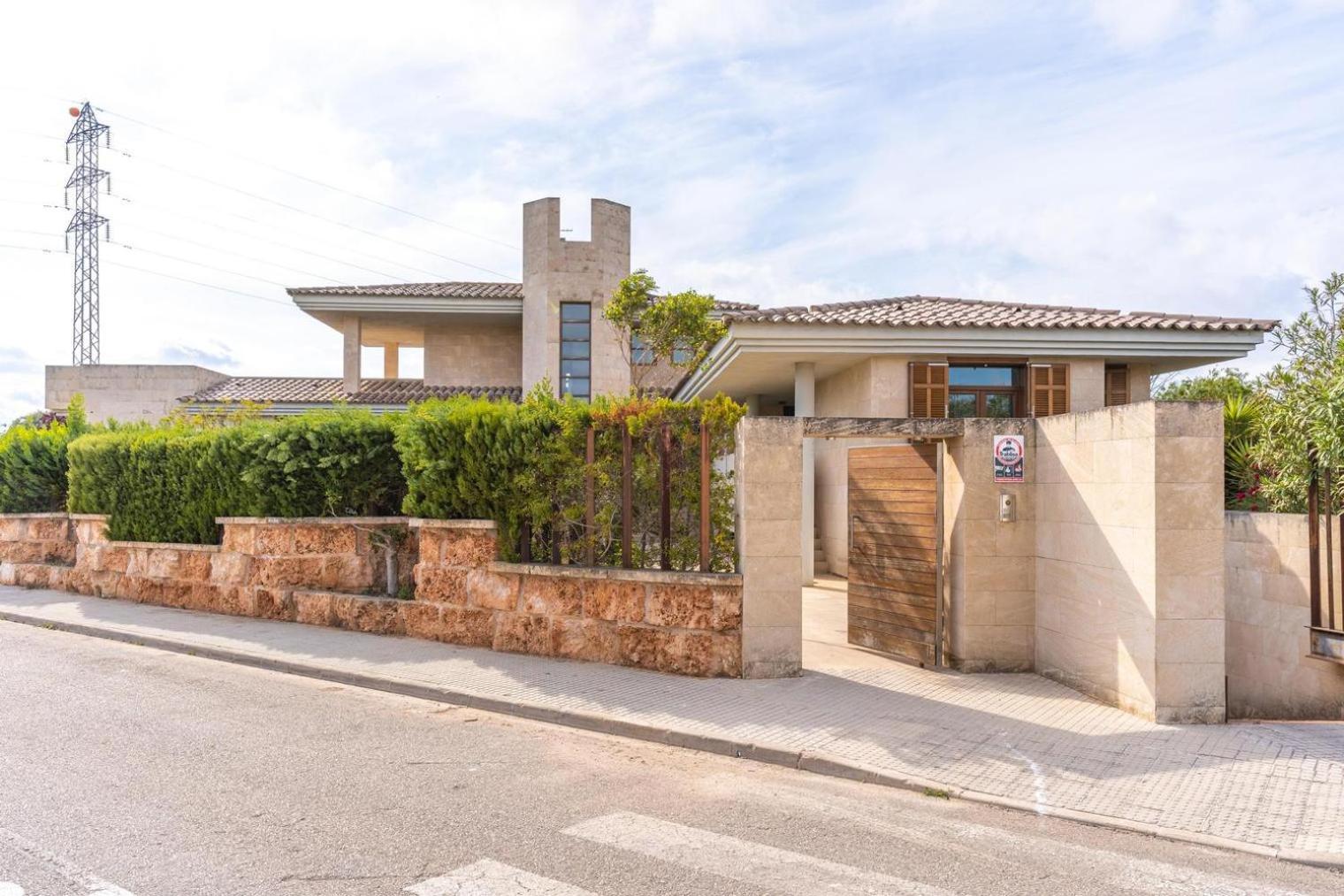 De Lujo Con Piscina, Jacuzzi, Jardin Y Terraza